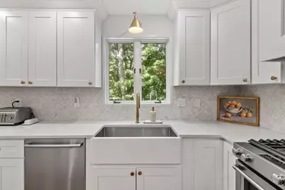 22 Briarwood Drive, Westford, MA 01886 - Photo 11