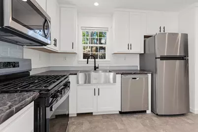 161 Newbury #32, Peabody, MA 01960 - Photo 5