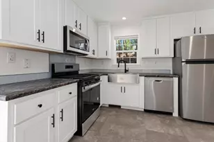 161 Newbury, Peabody, MA 01960 - Photo 13