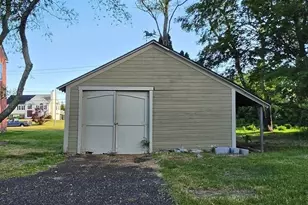 166 Old Providence Rd, Swansea, MA 02777 - Photo 21