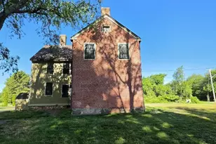 166 Old Providence Rd, Swansea, MA 02777 - Photo 7