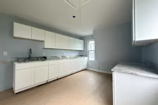 90 Vernon St, Worcester, MA 01610 - Photo 9