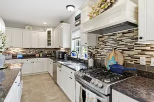 11 Elaine Cir, Springfield, MA 01109 - Photo 23