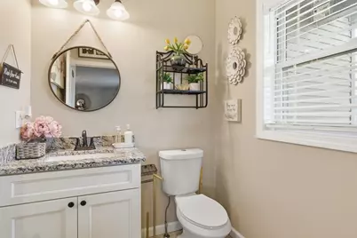 11 Elaine Cir, Springfield, MA 01109 - Photo 13