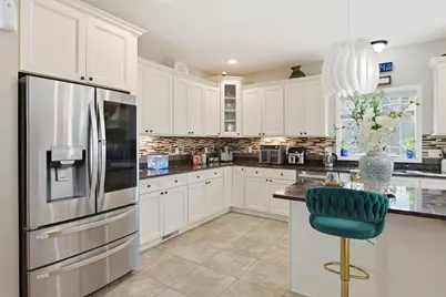 11 Elaine Cir, Springfield, MA 01109 - Photo 25