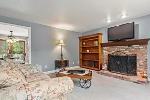 17 Sycamore Dr, Rutland, MA 01543 - Photo 13