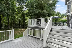 17 Sycamore Dr, Rutland, MA 01543 - Photo 3