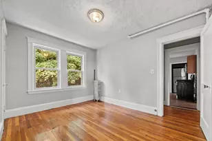 391 Poplar St, Boston, MA 02131 - Photo 5