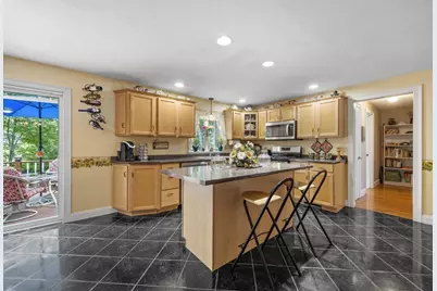 37 Malbone St, Lakeville, MA 02347 - Photo 21