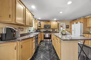 37 Malbone St, Lakeville, MA 02347 - Photo 19