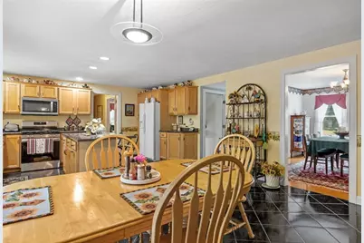 37 Malbone St, Lakeville, MA 02347 - Photo 15