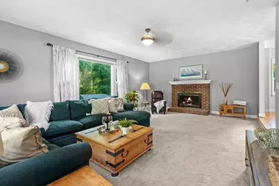 247 Bridges Ln, North Andover, MA 01845 - Photo 9