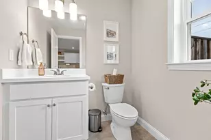 1005 Auburn St, Whitman, MA 02382 - Photo 23