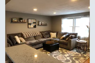 1044 Main St #2, Melrose, MA 02176 - Photo 3