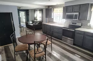 12 Lincoln St, Pittsfield, MA 01201 - Photo 11