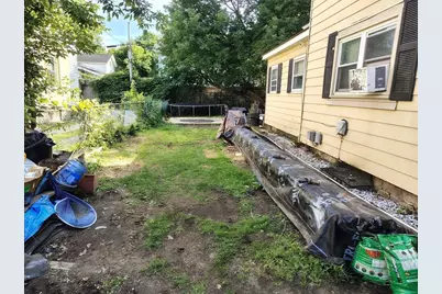 12 Lincoln Street, Pittsfield, MA 01201 - Photo 5