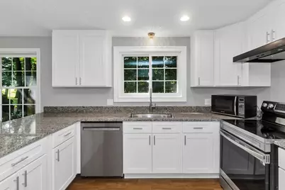 127 Szetela Drive, Chicopee, MA 01013 - Photo 3