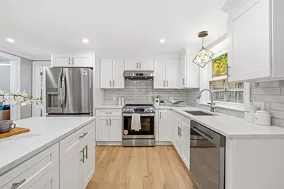 63 Russell Rd, Wellesley, MA 02482 - Photo 7