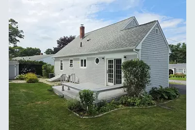 36 Ridgewood Rd, New Bedford, MA 02745 - Photo 3