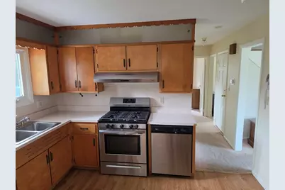 36 Ridgewood Rd, New Bedford, MA 02745 - Photo 9