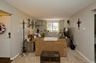 1304 Elm St, West Springfield, MA 01089 - Photo 9