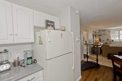 1304 Elm St #1B, West Springfield, MA 01089 - Photo 3