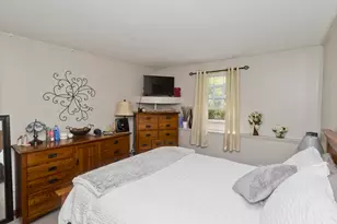 1304 Elm St, West Springfield, MA 01089 - Photo 23