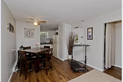 1304 Elm St #1B, West Springfield, MA 01089 - Photo 7