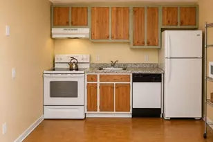 94 Beacon St, Somerville, MA 02143 - Photo 3