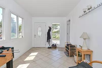 15 Bower S Bower, Malden, MA 02148 - Photo 5