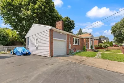 24 Taylor Rd, Lynn, MA 01904 - Photo 5