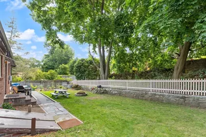 24 Taylor Rd, Lynn, MA 01904 - Photo 7