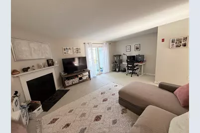 1 Hartshorn Pl #1, Walpole, MA 02081 - Photo 7