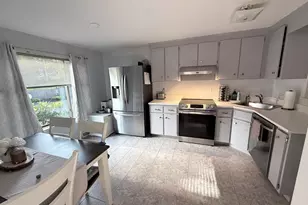 1 Hartshorn Pl, Walpole, MA 02081 - Photo 5
