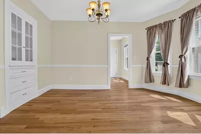 22 Cypress St, Watertown, MA 02472 - Photo 5