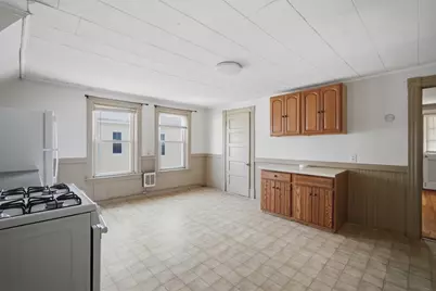 23 Frederick St, Westfield, MA 01085 - Photo 7