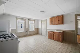23 Frederick St, Westfield, MA 01085 - Photo 7