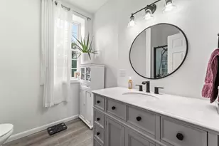 104 Hartford Ave E, Uxbridge, MA 01569 - Photo 9