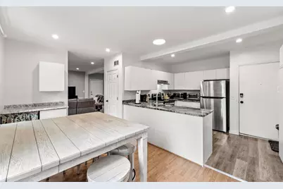104 Hartford Ave E #3, Uxbridge, MA 01569 - Photo 3
