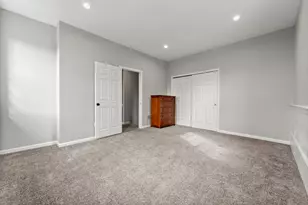 104 Hartford Ave E, Uxbridge, MA 01569 - Photo 7
