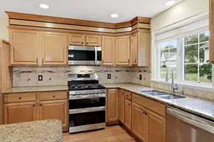75 Shadow Brook Est, South Hadley, MA 01075 - Photo 15