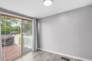 26 Central St, Brookfield, MA 01506 - Photo 13