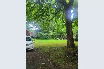 8 White St, Wilbraham, MA 01095 - Photo 3