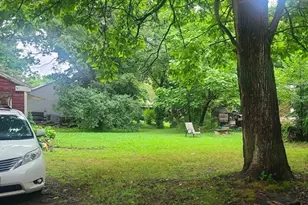 8 White St, Wilbraham, MA 01095 - Photo 3