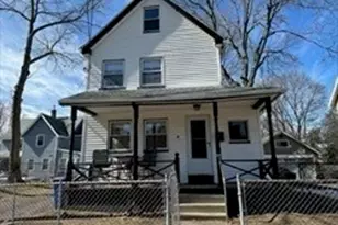 4 Rowe St, Stoneham, MA 02180 - Photo 1