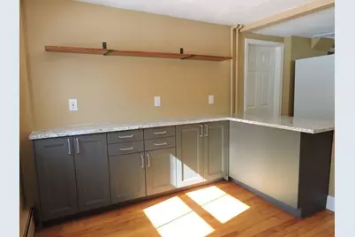 4 Rowe Street, Stoneham, MA 02180 - Photo 3