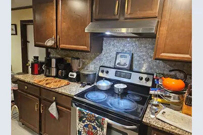 18 Union St, Taunton, MA 02780 - Photo 7