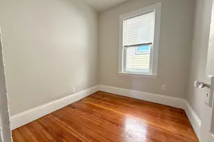 8 Fox St, Boston, MA 02122 - Photo 11