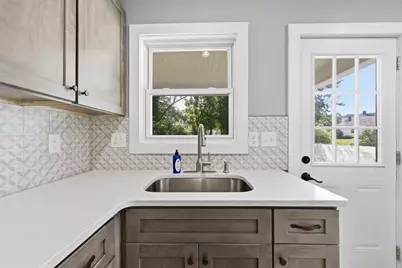 17 Taylor St #17, South Hadley, MA 01075 - Photo 15