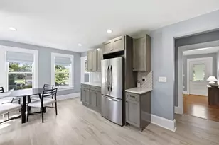 17 Taylor St, South Hadley, MA 01075 - Photo 11